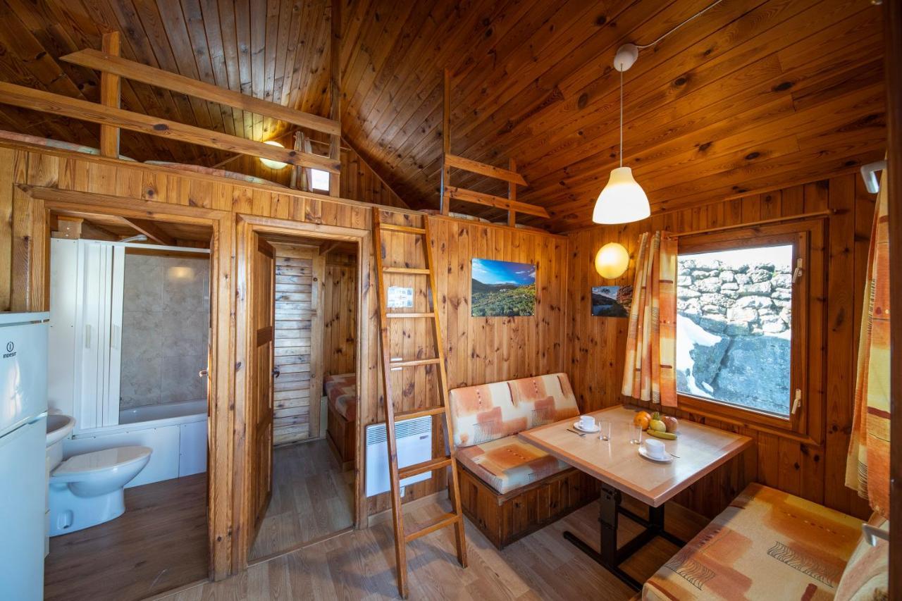 Camping Bungalow Serra De Prades Resort Vilanova de Prades Dış mekan fotoğraf