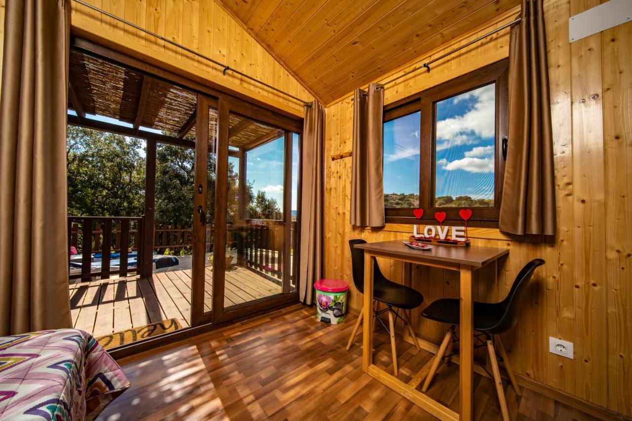 Camping Bungalow Serra De Prades Resort Vilanova de Prades Dış mekan fotoğraf