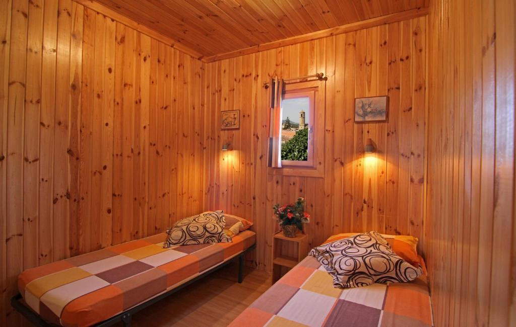 Camping Bungalow Serra De Prades Resort Vilanova de Prades Oda fotoğraf