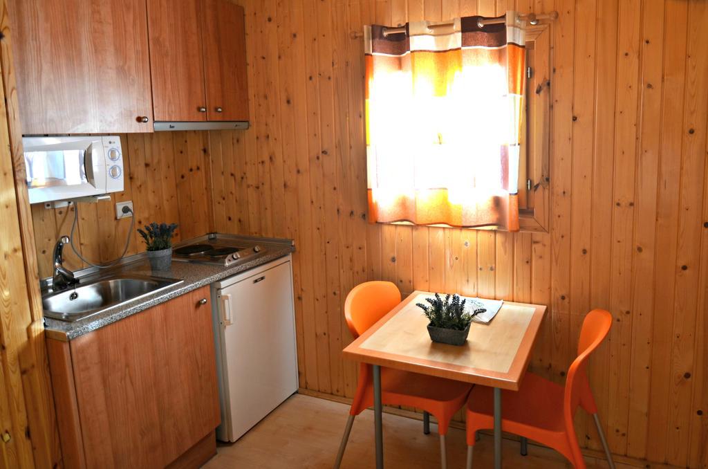 Camping Bungalow Serra De Prades Resort Vilanova de Prades Dış mekan fotoğraf