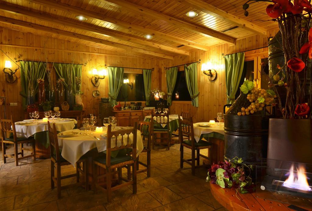 Camping Bungalow Serra De Prades Resort Vilanova de Prades Dış mekan fotoğraf