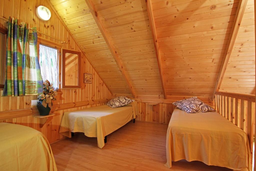 Camping Bungalow Serra De Prades Resort Vilanova de Prades Dış mekan fotoğraf